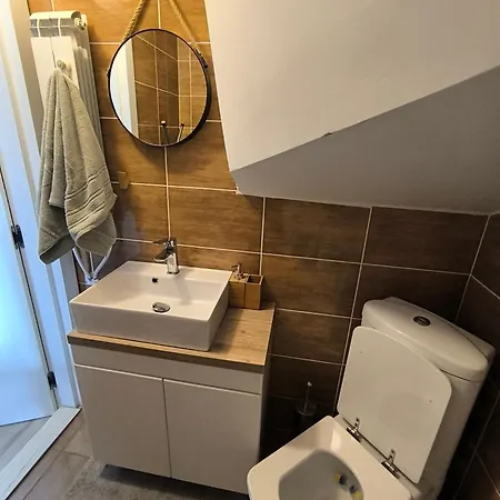 アパート Dositej ノヴィ・サド