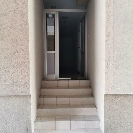 アパート Dositej ノヴィ・サド